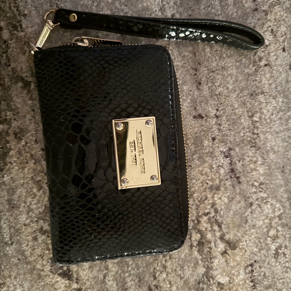 Michael Kors wallet